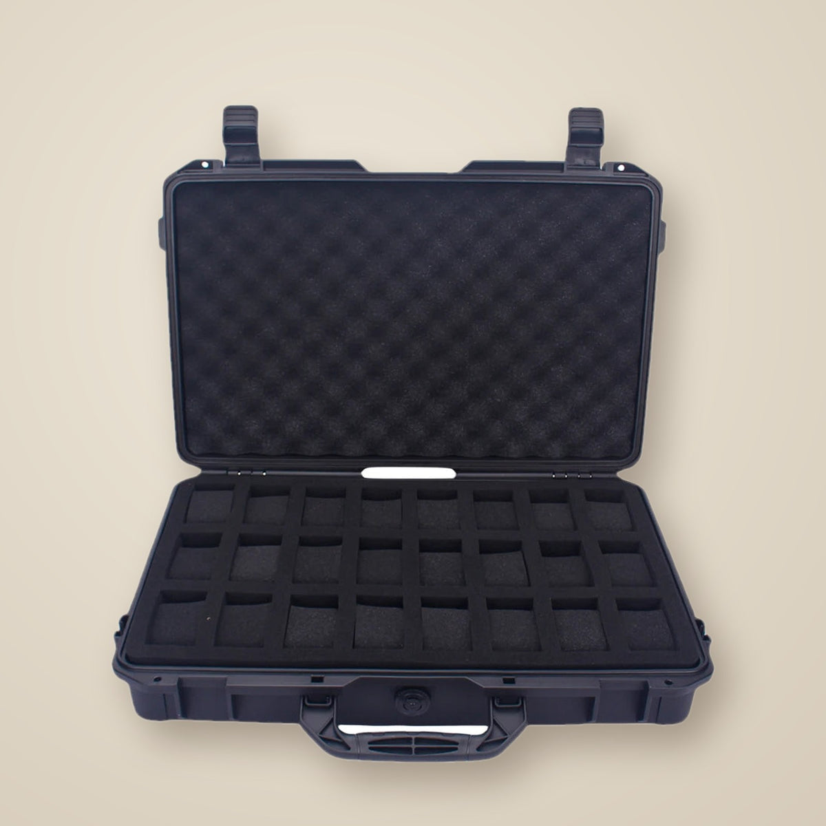 Top view of the 24-slot hard-shell case with three watches of different sizes
