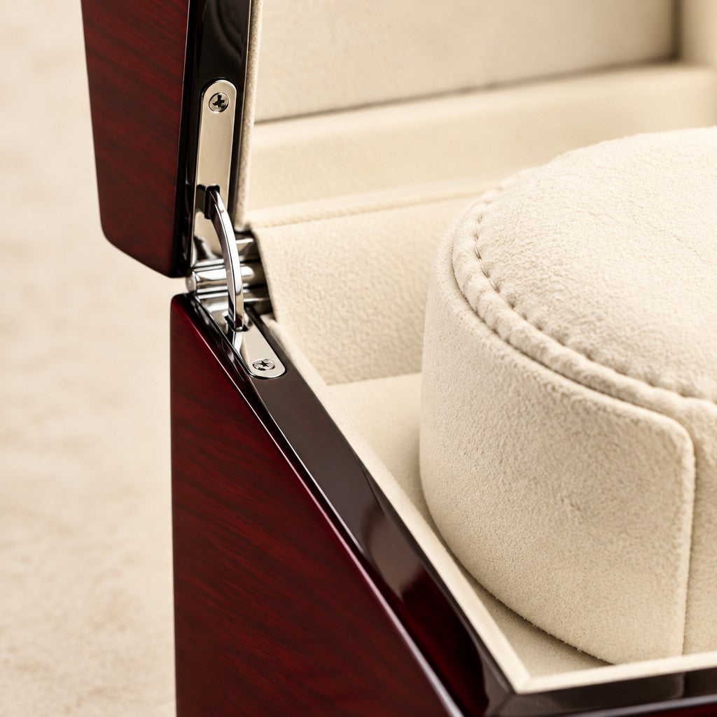 Close-up of the cream pillow and lid hinge